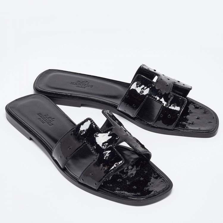 Pre Owned Hermès Black Patent Ostrich Oran Flat Slides Size 38