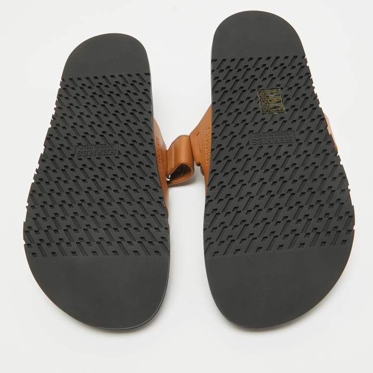 Pre Owned Hermes Brown Leather Chypre Sandals Size 39