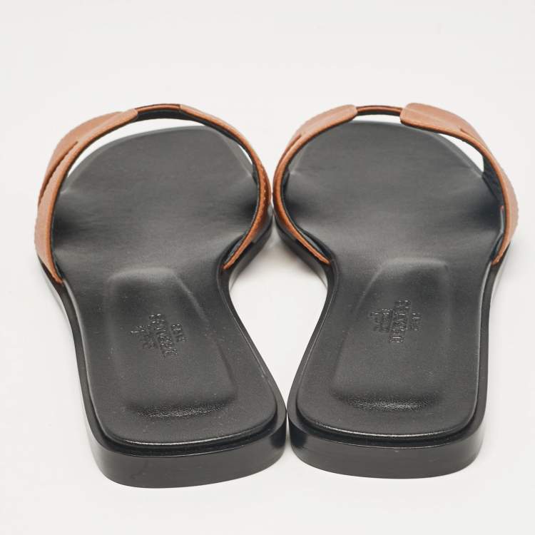 Pre Owned Hermes Brown Leather Oran Flat Slides Size  38