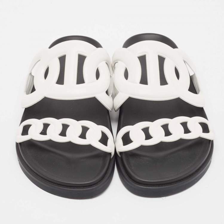 Pre Owned Hermes White Leather Extra Flat Sandals Size 39