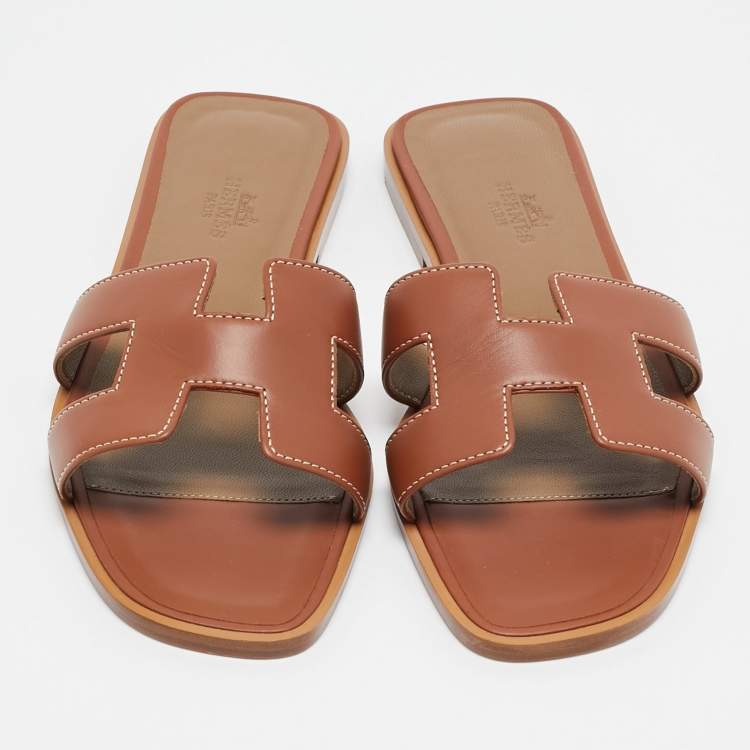 Pre Owned Hermes Brown Leather Oran Flat Slides Size 37