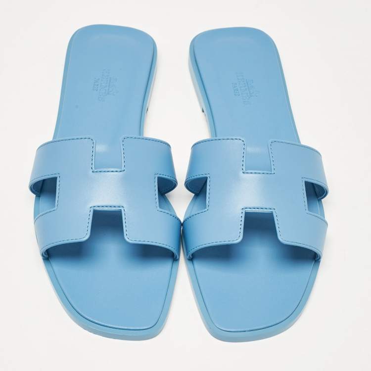 Pre Owned Hermès Blue Leather Oran Slide Flats Size 38.5
