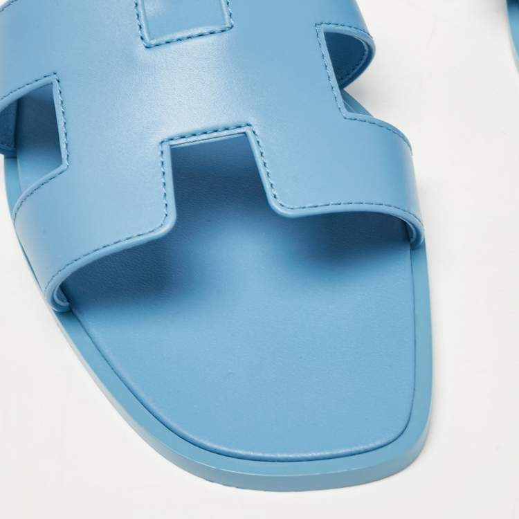 Pre Owned Hermès Blue Leather Oran Slide Flats Size 38.5