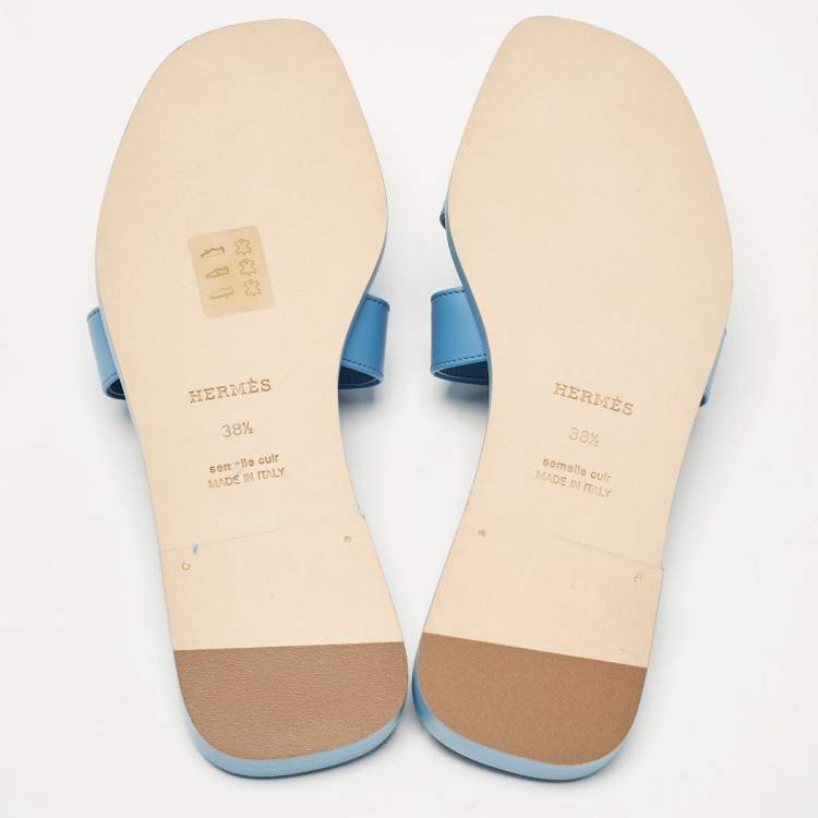 Pre Owned Hermès Blue Leather Oran Slide Flats Size 38.5