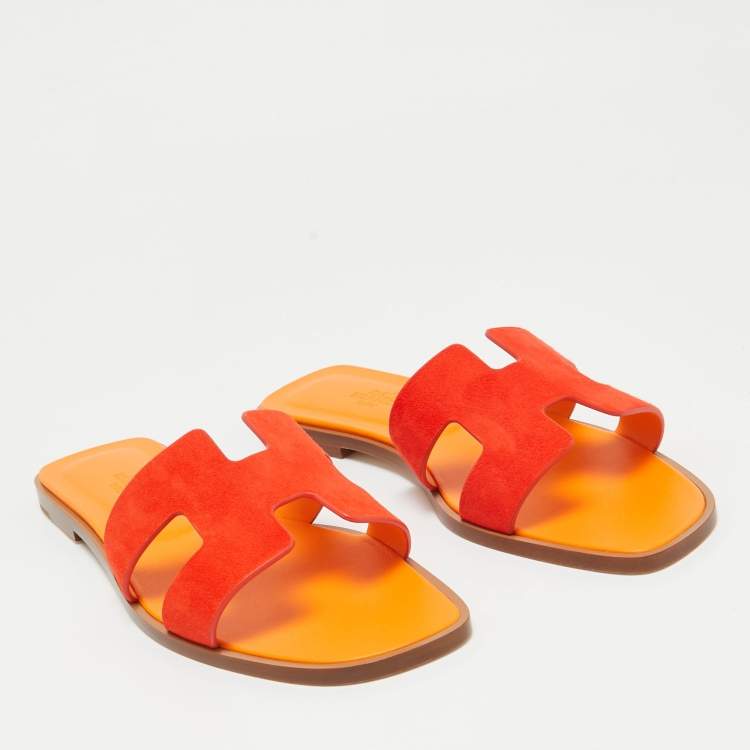 Pre Owned Hermes Red Suede Oran Flat Slides Size 38.5