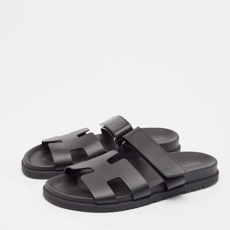 Pre Owned Hermès Black Leather Chypre Flat Sandals 40.5