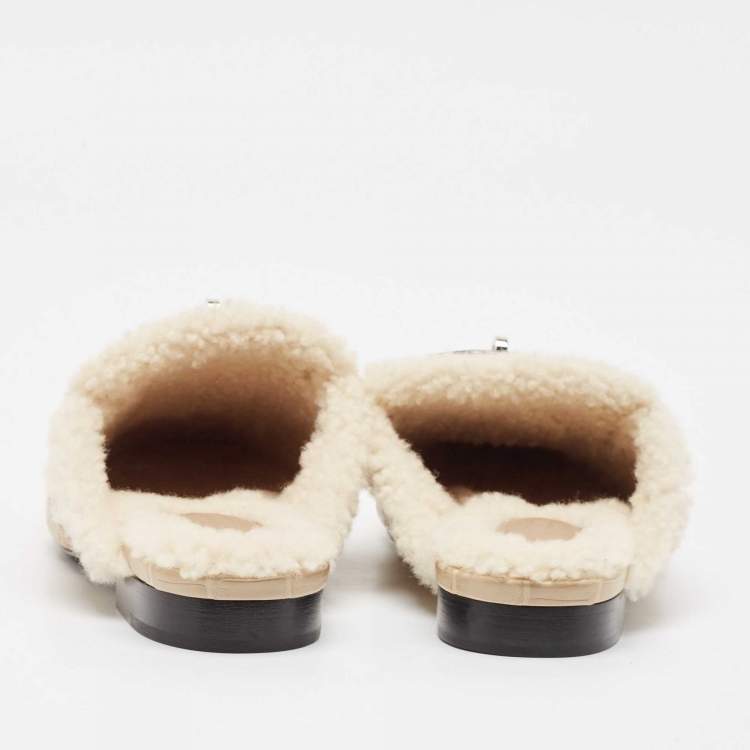 Pre Owned Hermes Beige Alligator Mississippiensis and Shearling Oz Flat Mules Size 38