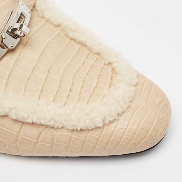 Pre Owned Hermes Beige Alligator Mississippiensis and Shearling Oz Flat Mules Size 38