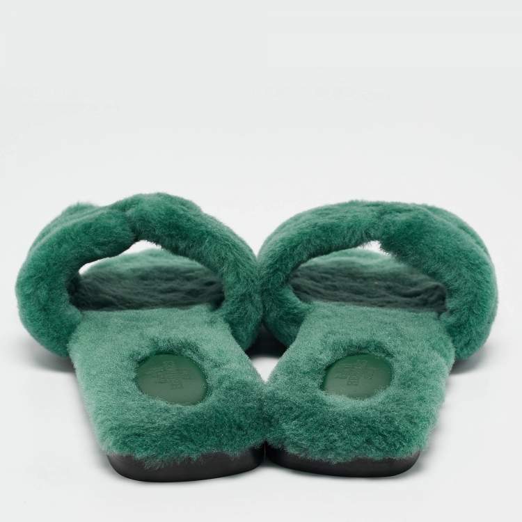 Pre Owned Hermès Green Shearling Fur Oran Flat Slides Size 39