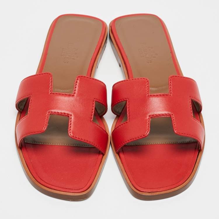 Pre Owned Hermes Red Leather Oran Slide Sandals Size 36.5