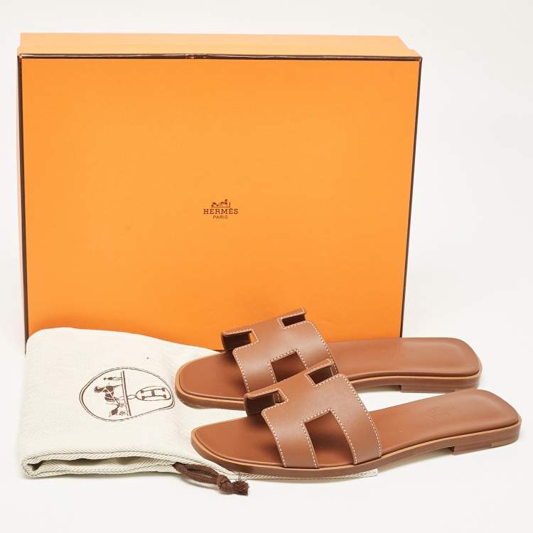 Pre Owned Hermès Brown Leather Oran Flat Slides Size 36