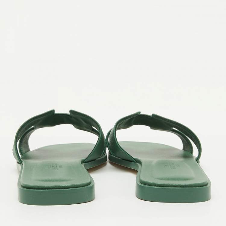 Pre Owned Hermes Green Leather Oran Flat Sandals Size 38