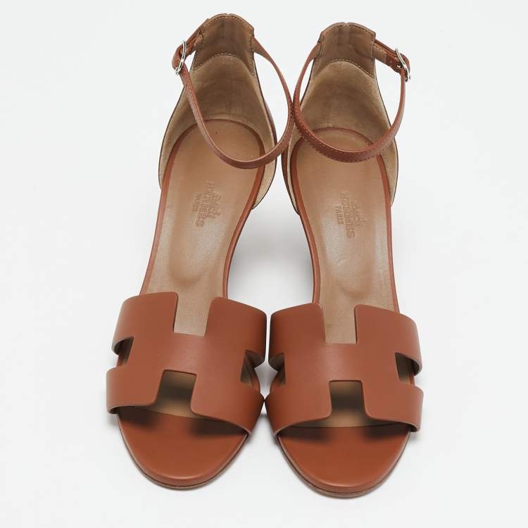 مملوكة مسبقًا Hermes Brown Leather Legend Wedge Sandals Size 39