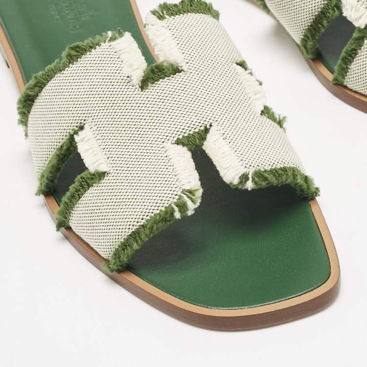 Pre Owned Hermes Beige/Green Fringe Canvas Oran Flat Slide Sandals Size 37