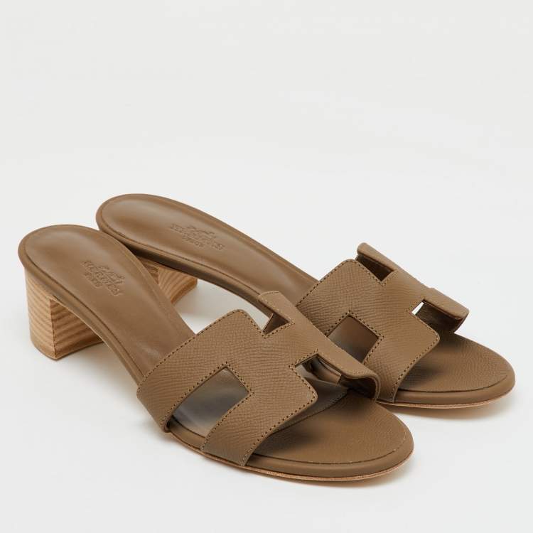 Pre Owned Hermes Brown Leather Oasis Slide Sandals Size 38