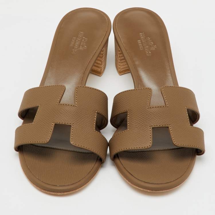 Pre Owned Hermes Brown Leather Oasis Slide Sandals Size 38