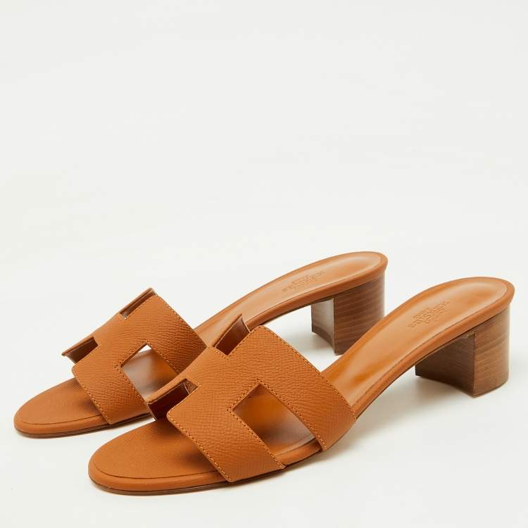 Pre Owned Hermès Brown Leather Oasis Slide Sandals Size 39