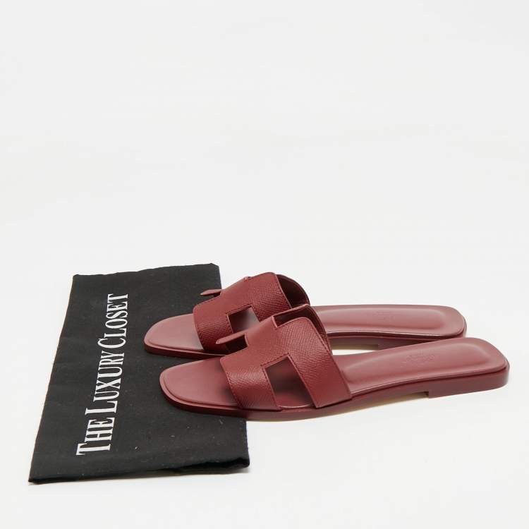 Pre Owned Hermès Burgundy Leather Oran Flat Slides Size 39