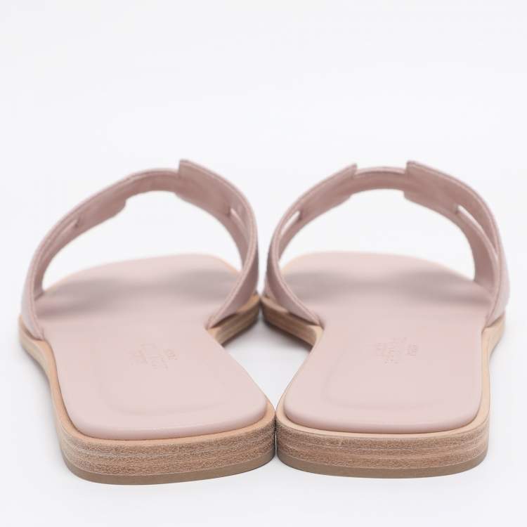 مملوكة مسبقًا Hermès Pink Leather Oran Flats Slides Size 38