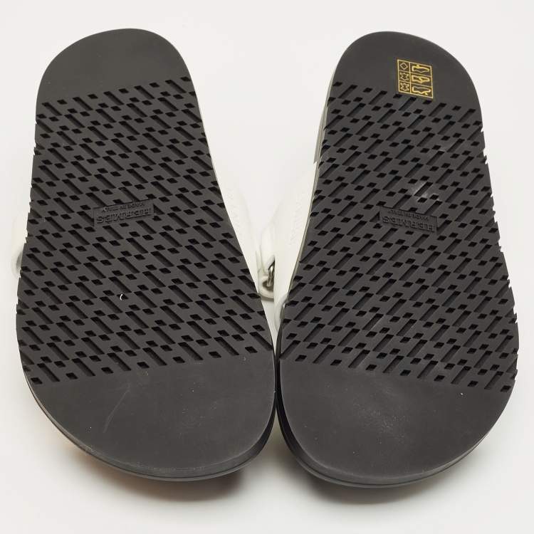 Pre Owned Hermès White Leather Chypre Flat Slides Size 38.5