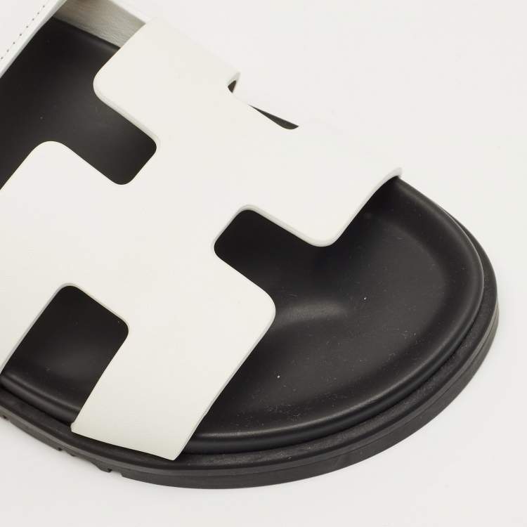 Pre Owned Hermès White Leather Chypre Flat Slides Size 38.5
