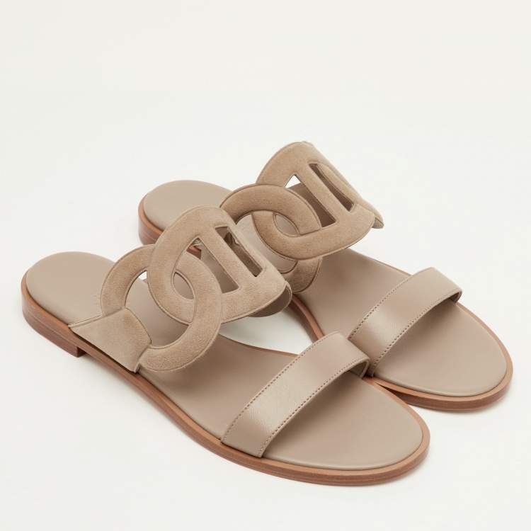 Pre Owned Hermes Lagune Size 39.5 Khaki Beige Leather and Suede Flat Slide Sandals