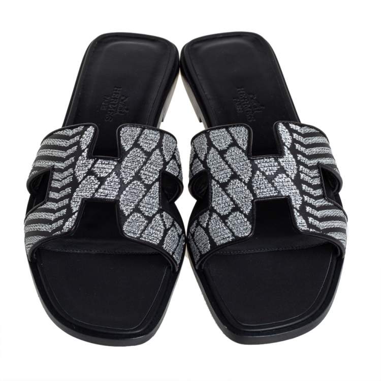 Pre Owned Hermes Black/Silver Embroidered Leather Oran Flat Slides Size 37