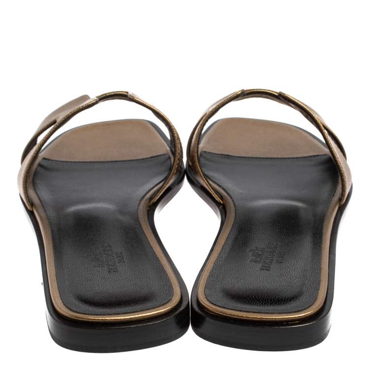 Pre Owned Hermes Gold Leather Oran Flats Size 39