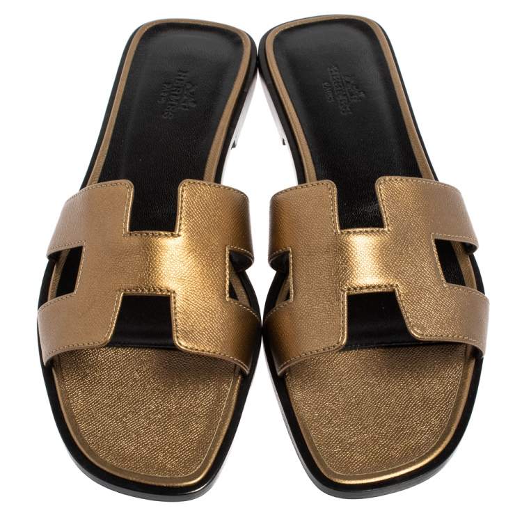 Pre Owned Hermes Gold Leather Oran Flats Size 39