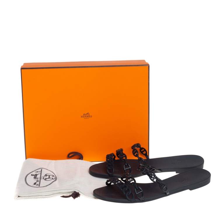 Pre Owned Hermes Black Rubber Chain Slide Sandals Size 39