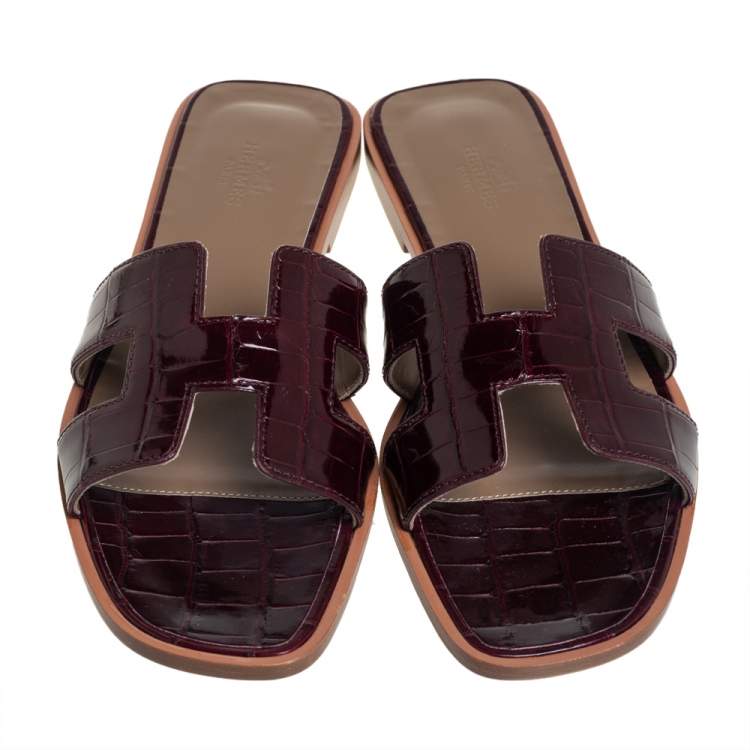 Pre Owned Hermes Burgundy Alligator Leather Oran Flat Slides Size 38