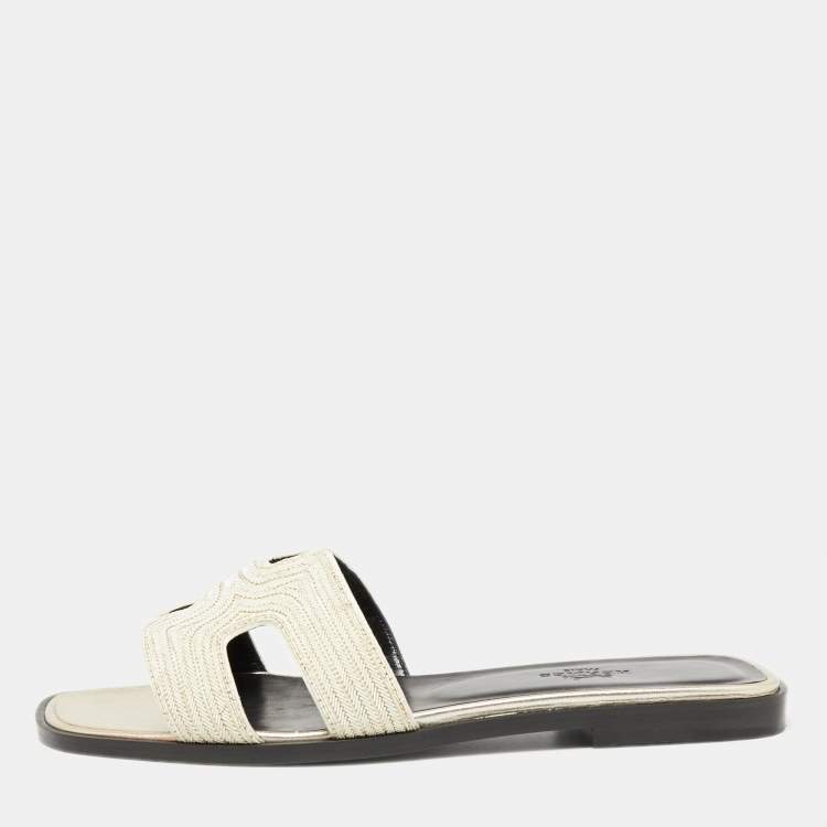 Pre Owned Hermes Beige Fabric Oran Dabka Embroidery Flat Slides Size 37