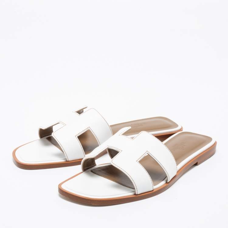 Hermes on sale white flats