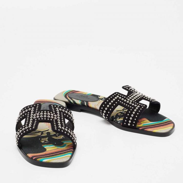 Pre Owned Hermes  Black Suede Studded Oran Sandals Size 37.5