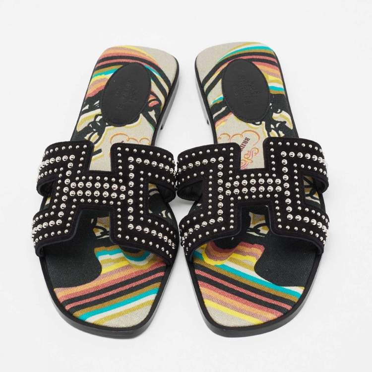 Pre Owned Hermes  Black Suede Studded Oran Sandals Size 37.5