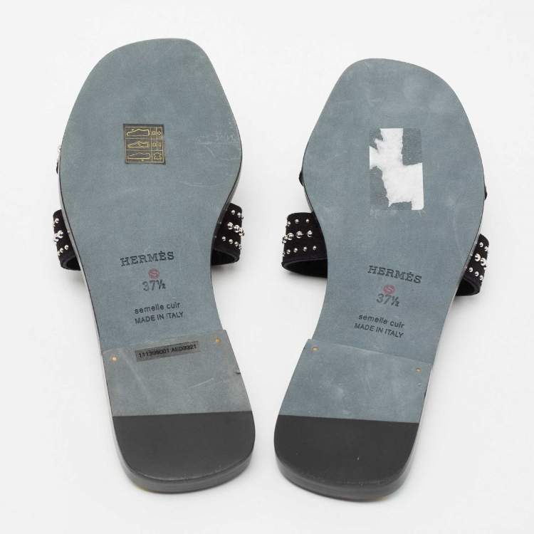 Pre Owned Hermes  Black Suede Studded Oran Sandals Size 37.5