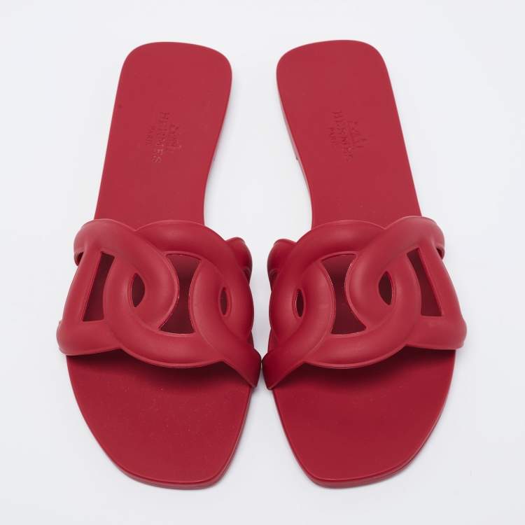 Pre Owned Hermes Burgundy Rubber Aloha Flat Slides Size 37