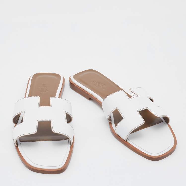 Pre Owned Hermes White Leather Oran Flat Slide Sandals Size 39