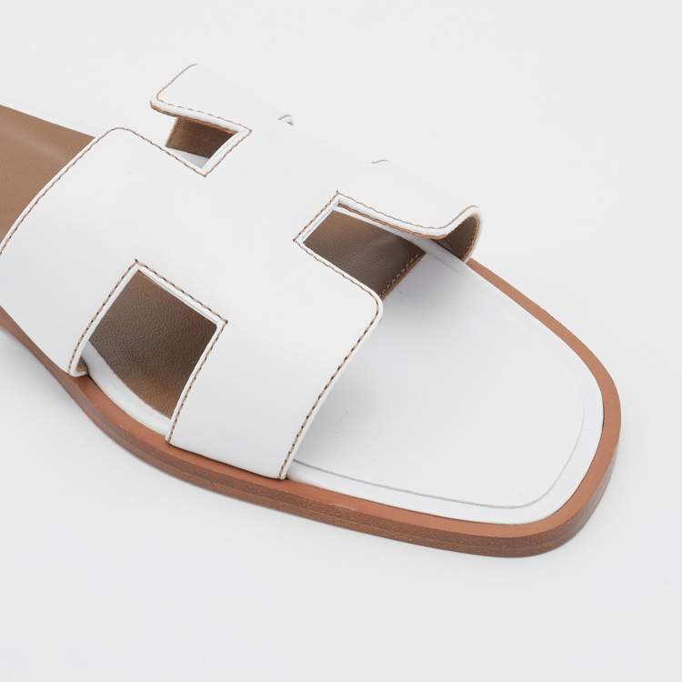 Pre Owned Hermes White Leather Oran Flat Slide Sandals Size 39