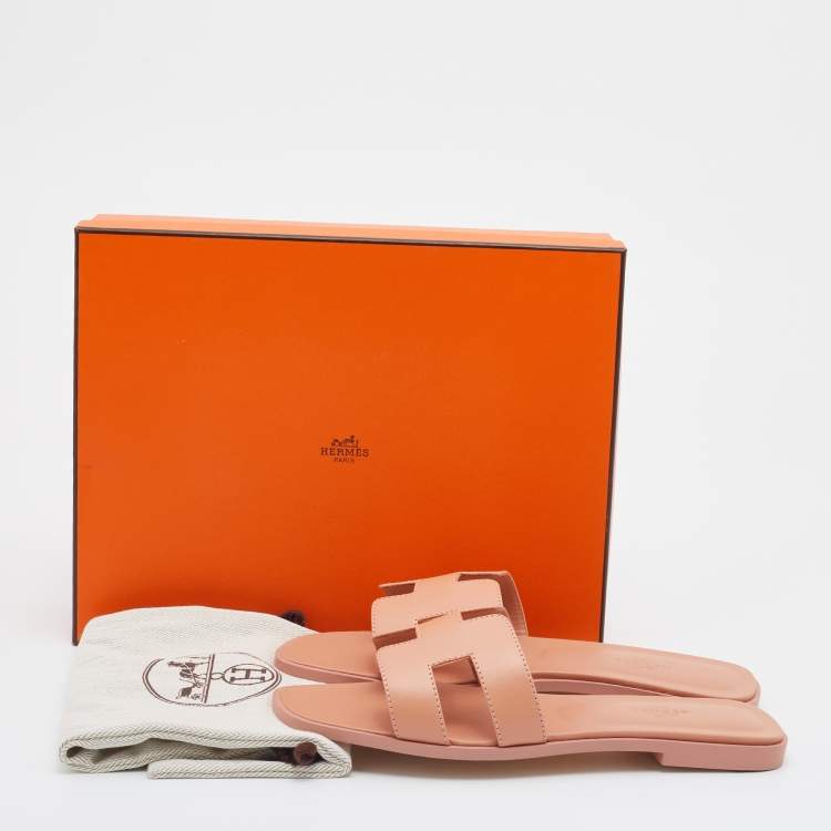 Pre Owned Hermes Peach Leather Oran Flat Slide Sandals Size 38