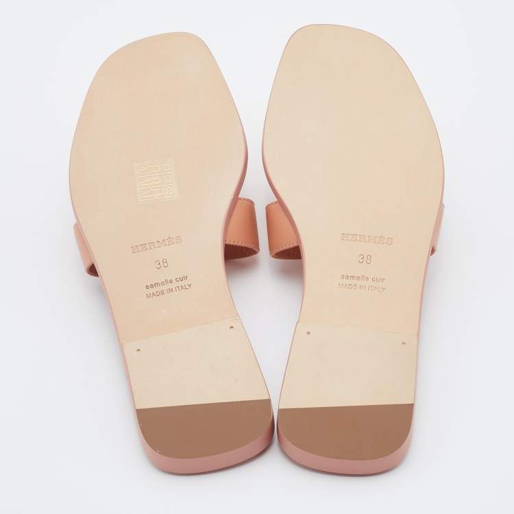 Pre Owned Hermes Peach Leather Oran Flat Slide Sandals Size 38