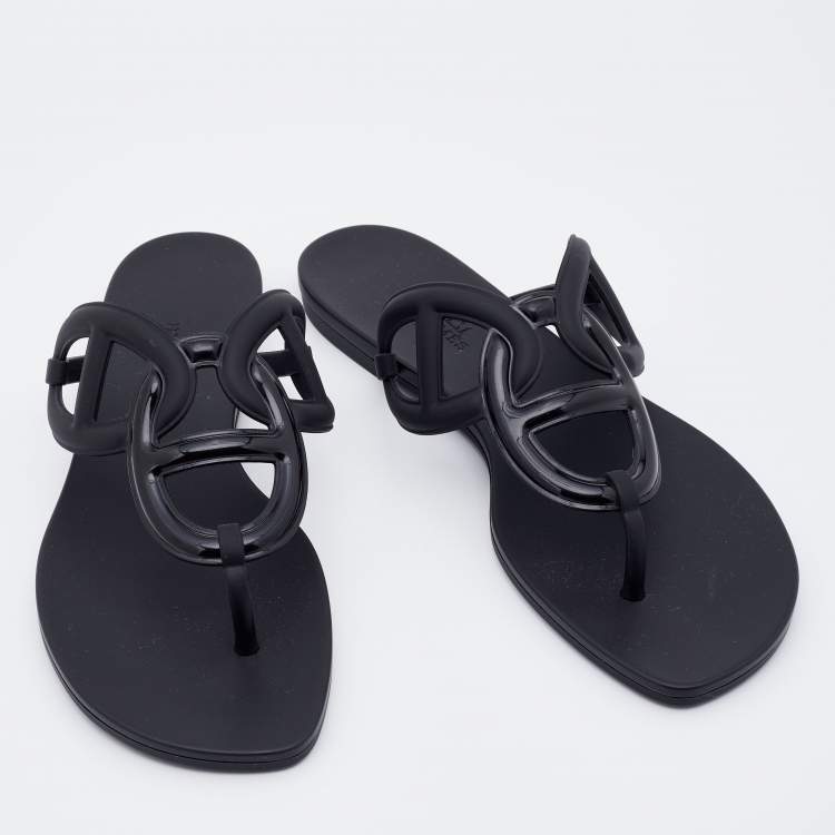 Pre Owned Hermes Black Rubber Chaine d'Ancre Thong Flat Slides Size 39