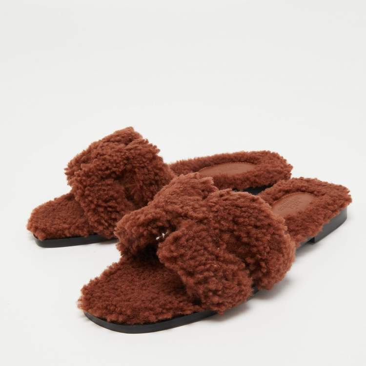 Pre Owned Hermès Brown Shearling Fur Oran Flat Slides Size 36