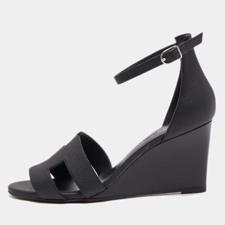 Pre Owned Hermes Black Leather Legend Ankle Strap Sandals Size 37
