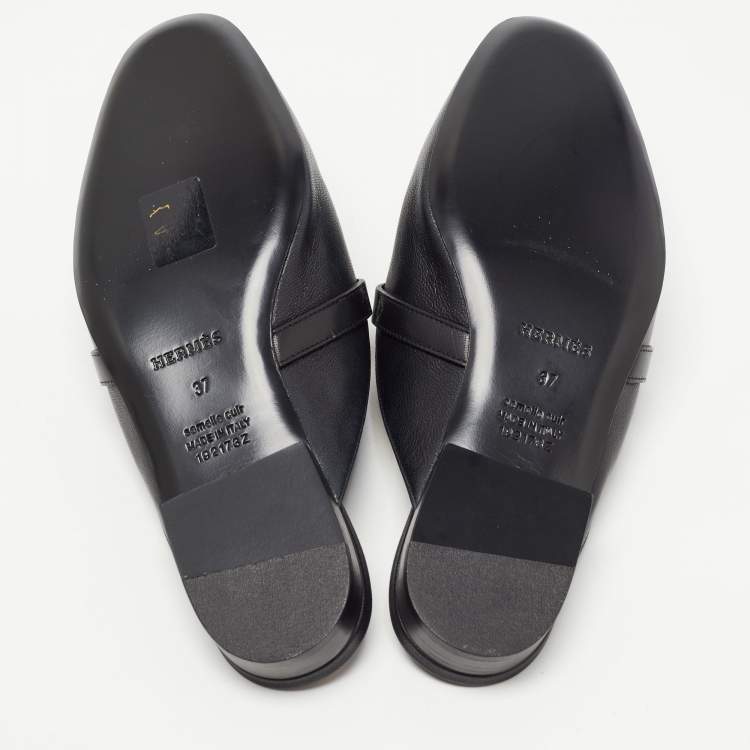 Pre Owned Hermes Black Leather Oz Flat Mules Size 37
