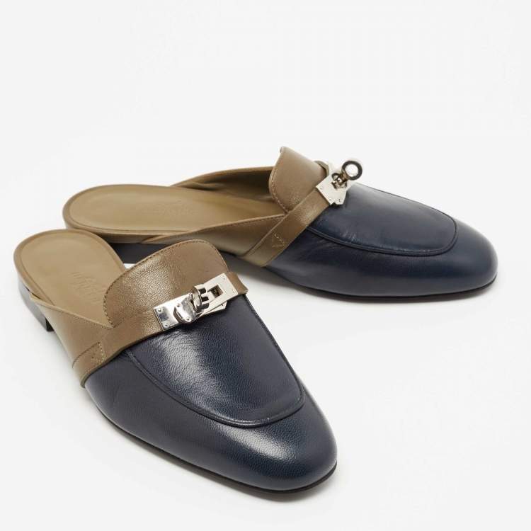 Pre Owned Hermes Navy Blue/Olive Green Leather Oz Flat Mules Size 37