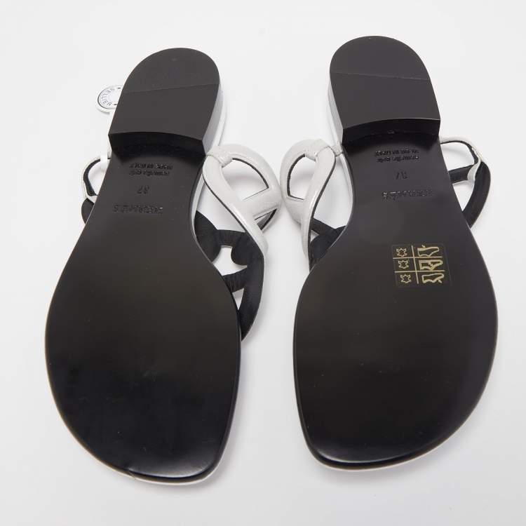 مملوكة مسبقًا Hermes Metallic Grey Laminated Suede Beach Flat Slides Size 37