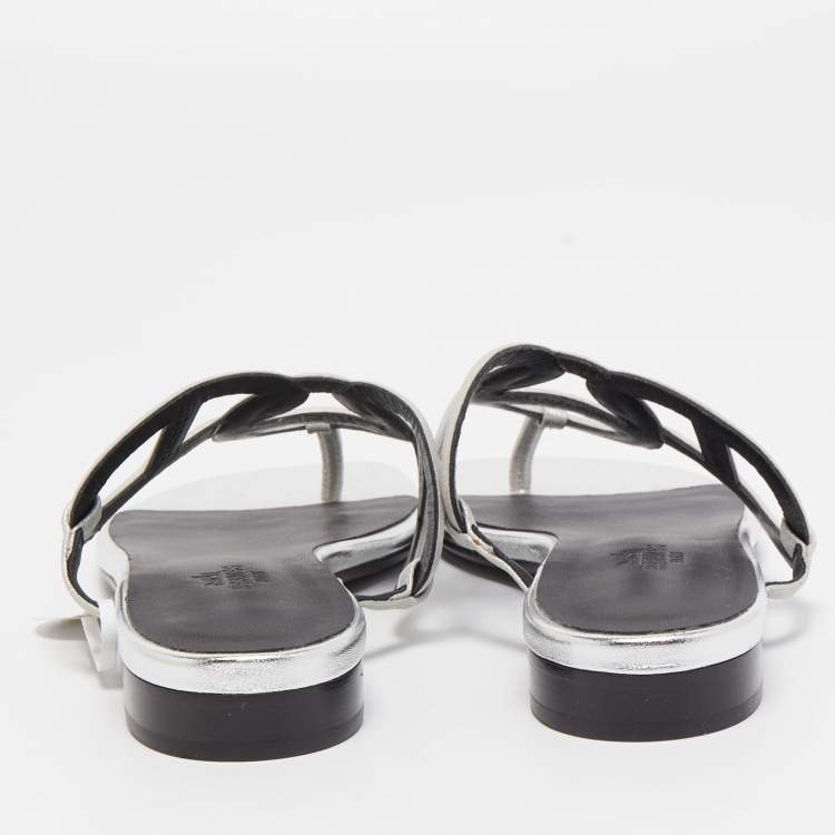 مملوكة مسبقًا Hermes Metallic Grey Laminated Suede Beach Flat Slides Size 37