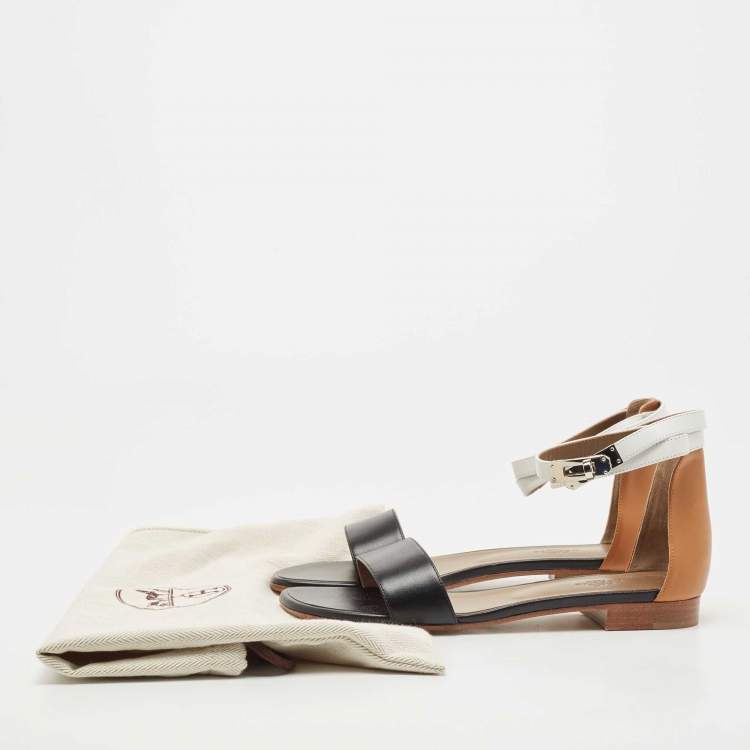 مملوكة مسبقًا Hermes Black/White Leather Baia Sandals Size 38