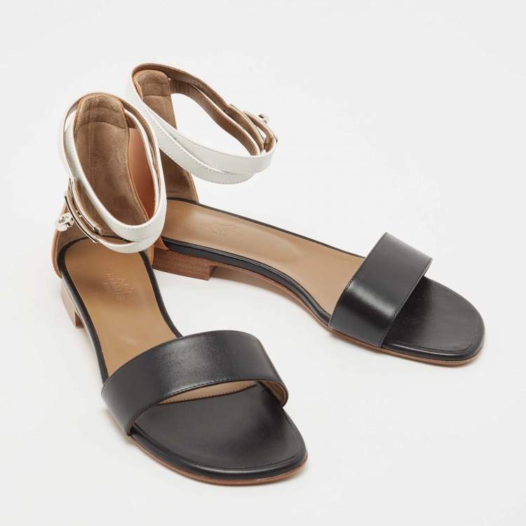 مملوكة مسبقًا Hermes Black/White Leather Baia Sandals Size 38